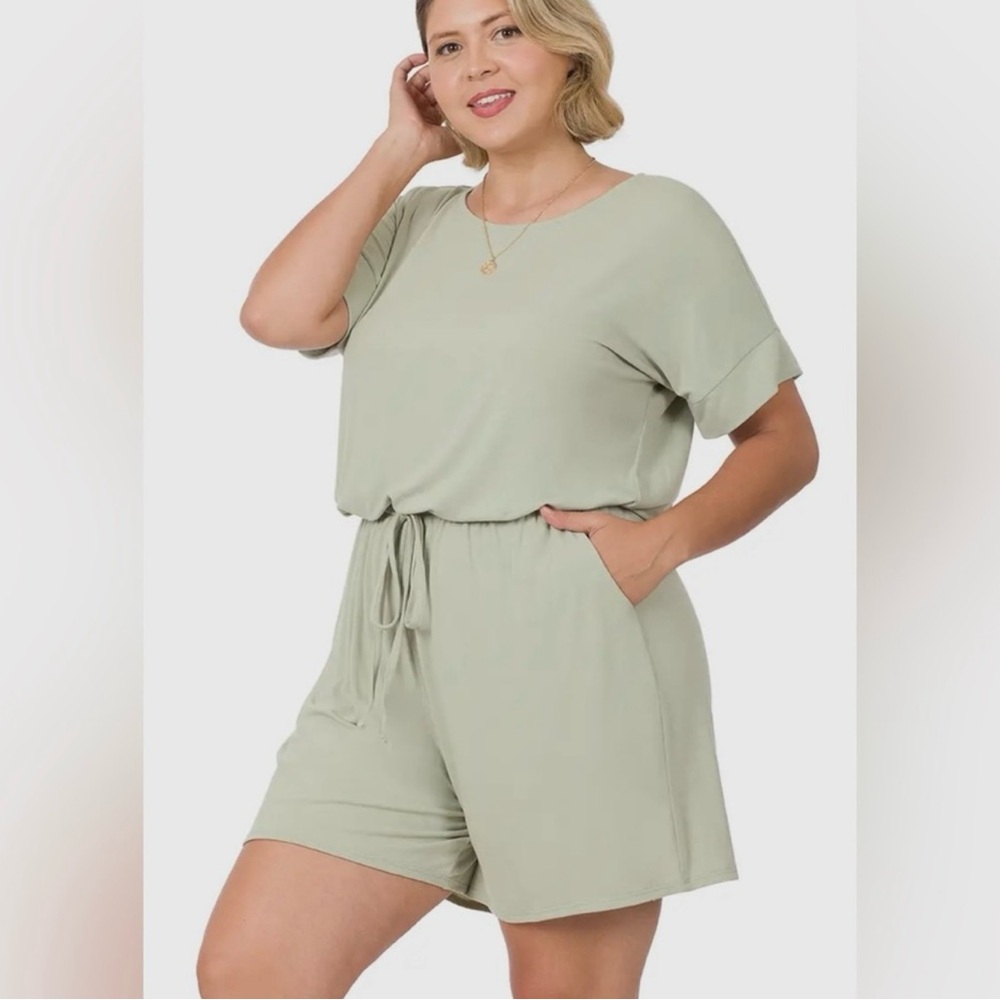 Zenana Sage 3x Romper NWOT